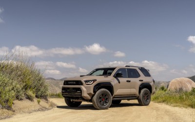 Toyota 4Runner: Το νέο υβριδικό, κτηνώδες SUV που κατατροπώνει το Defender