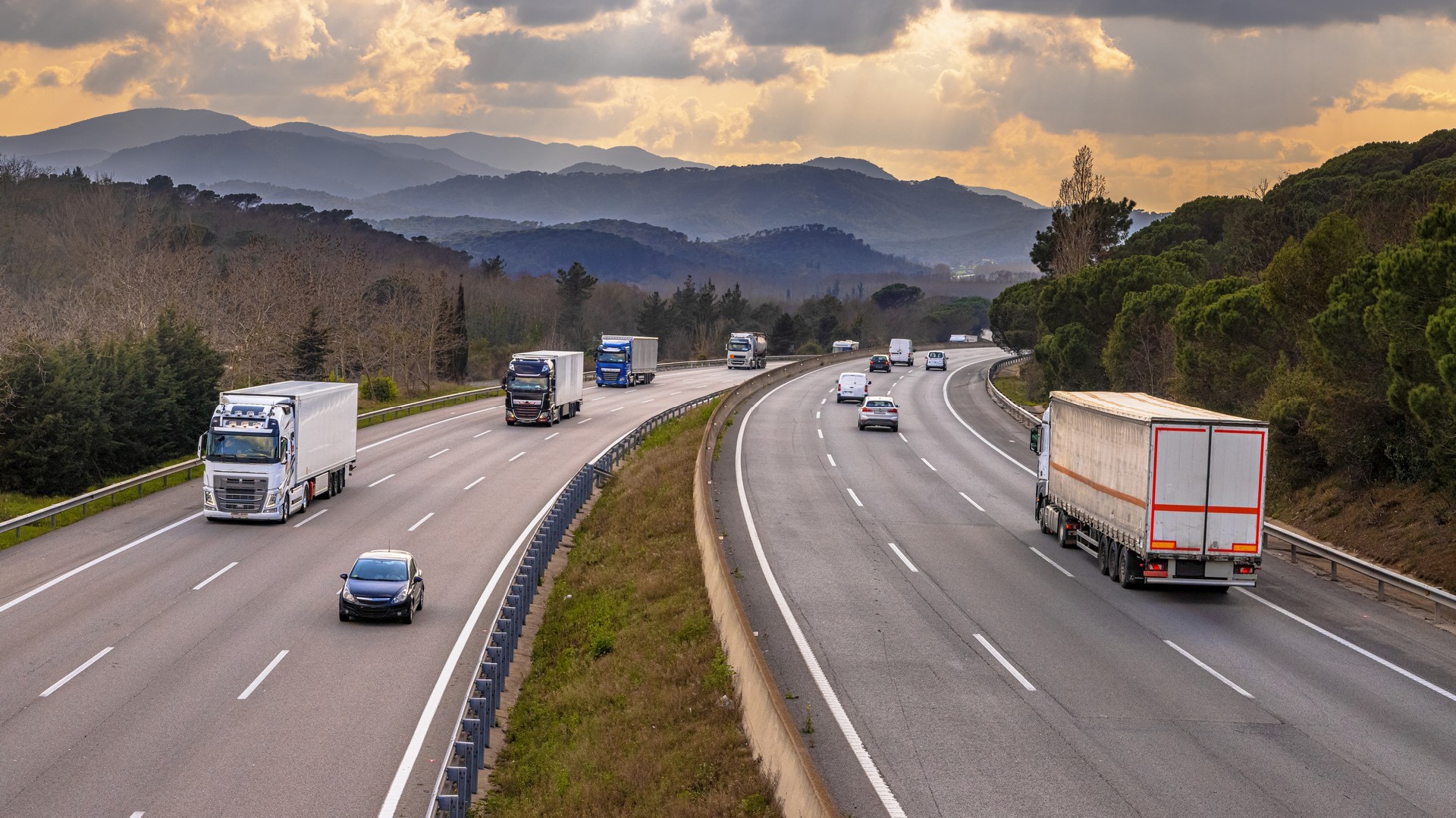 Τέλος τα diesel φορτηγά και λεωφορεία - Τι αλλάζει στην Ευρώπη