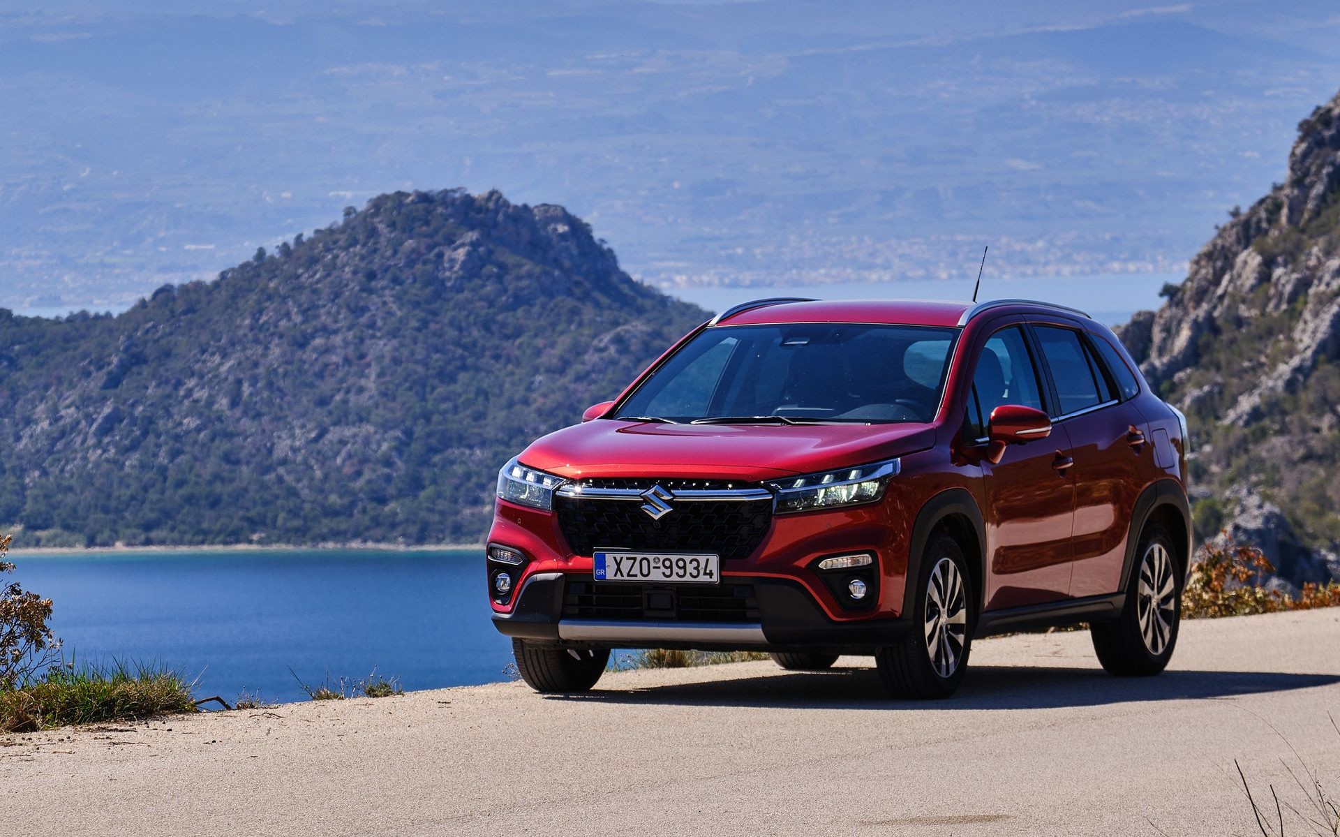 Suzuki S-Cross: Mild Hybrid ή Strong Hybrid; Τι να διαλέξεις 
