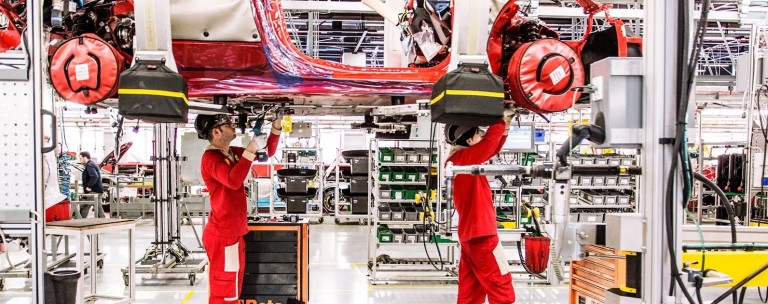 Η Ferrari βγάζει σχεδόν 120.000 ευρώ για κάθε αυτοκίνητο! 