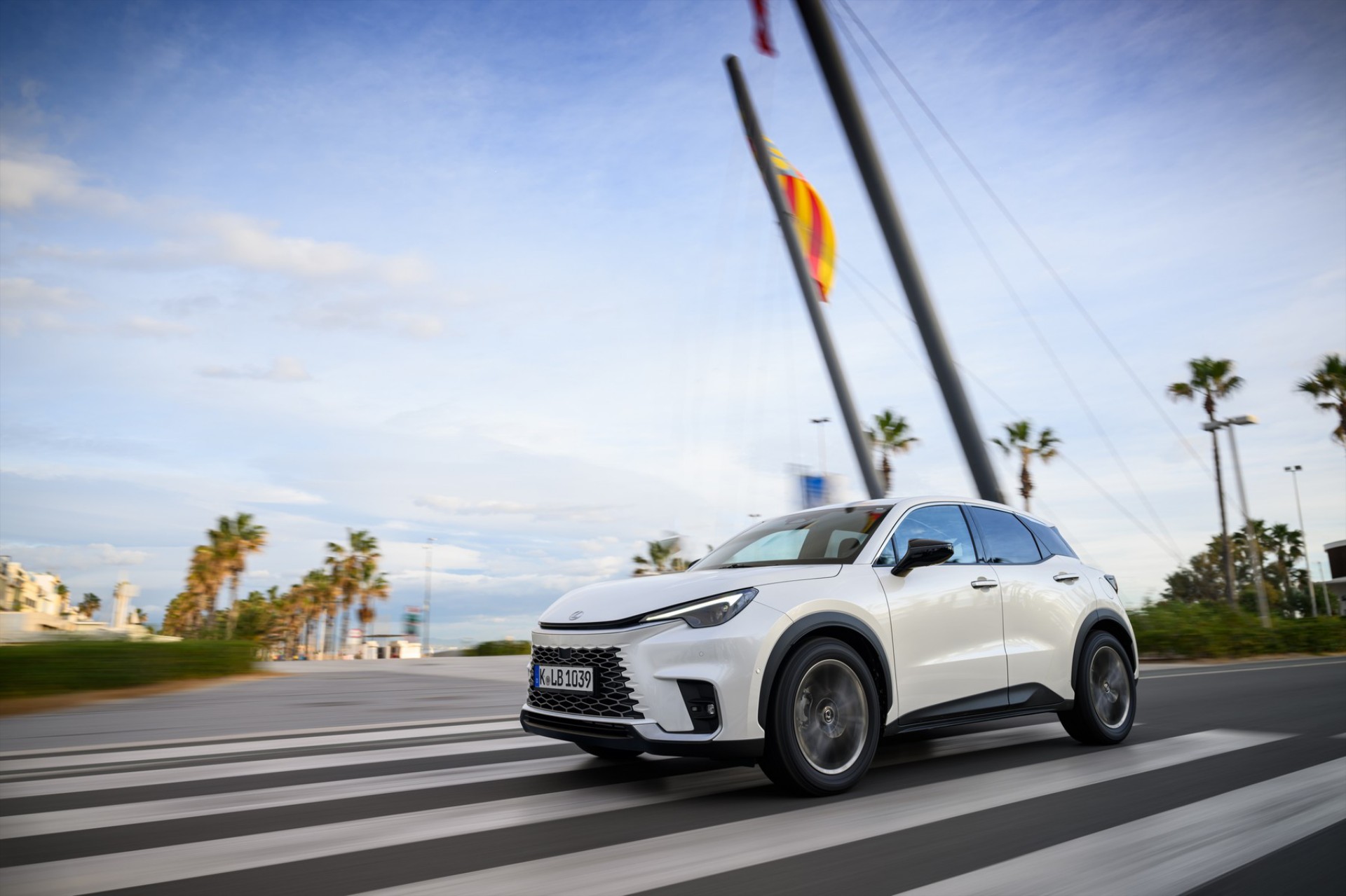 Lexus LBX: Τα 5 πράγματα που πρέπει να ξέρεις