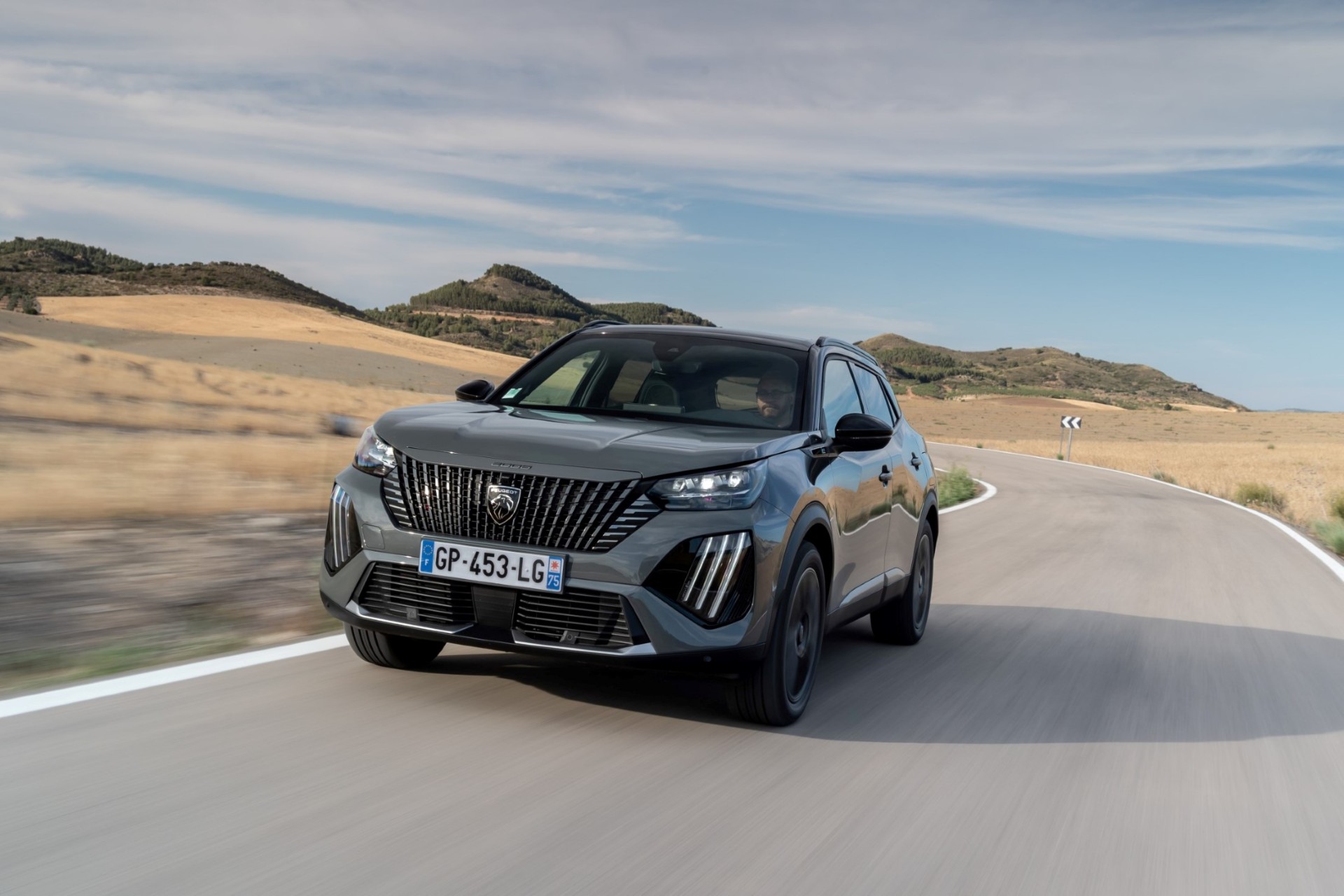 Φθηνότερο το Peugeot E-2008 στην Ελλάδα - Οι νέες τιμές 
