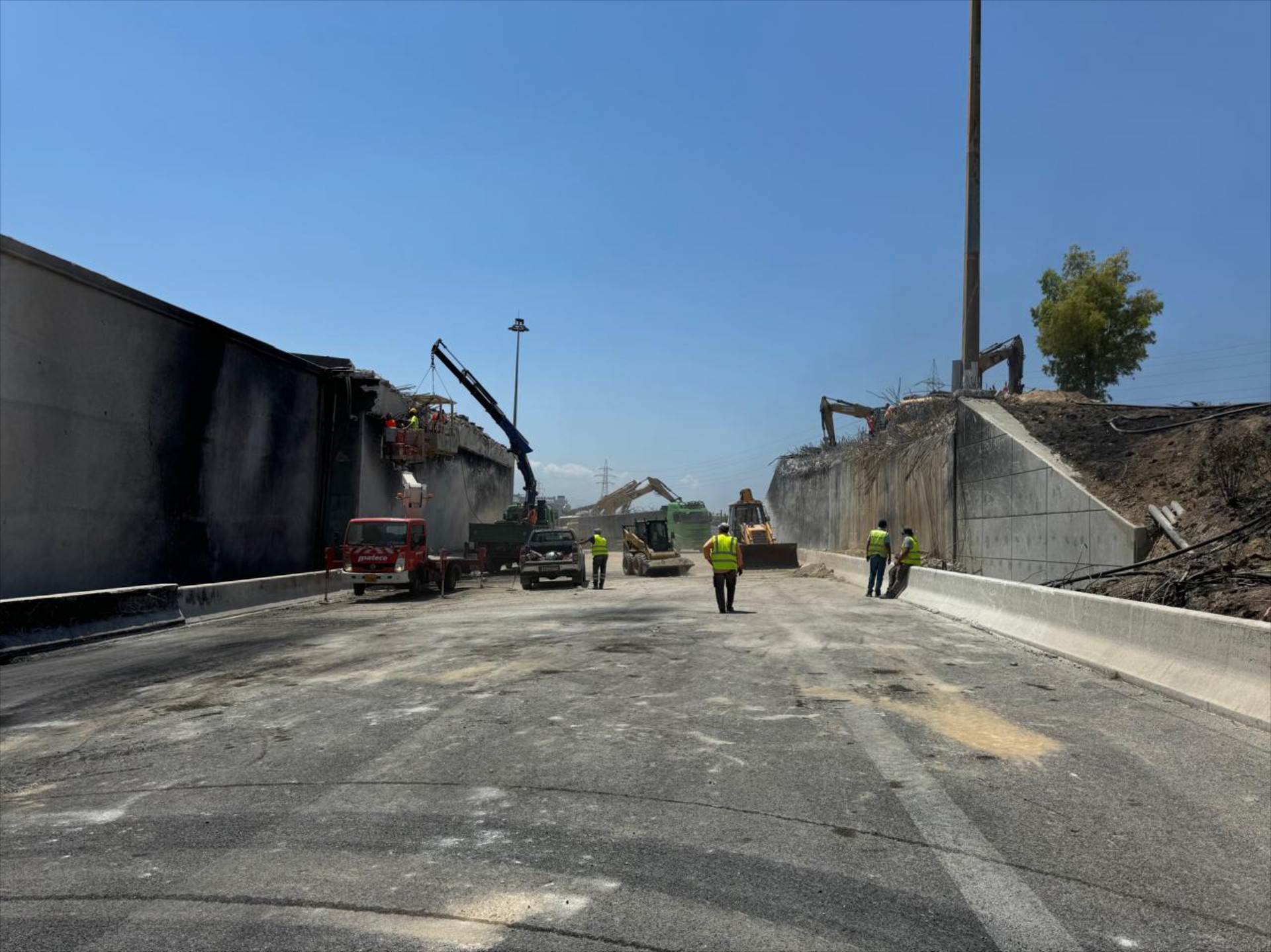 Ισθμός: Μάζεψαν τη γέφυρα σε 48 ώρες – Πότε θα είναι έτοιμη η καινούρια