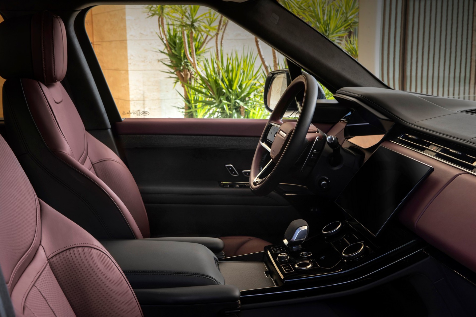 Το μεγάλο premium SUV που λατρεύουν οι Έλληνες – Με 5 ονόματα από τη μυθολογία 