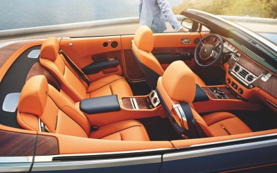 Η cabrio Rolls-Royce που κυκλοφορεί στη Μύκονο – Ποιος την έφερε [video] 