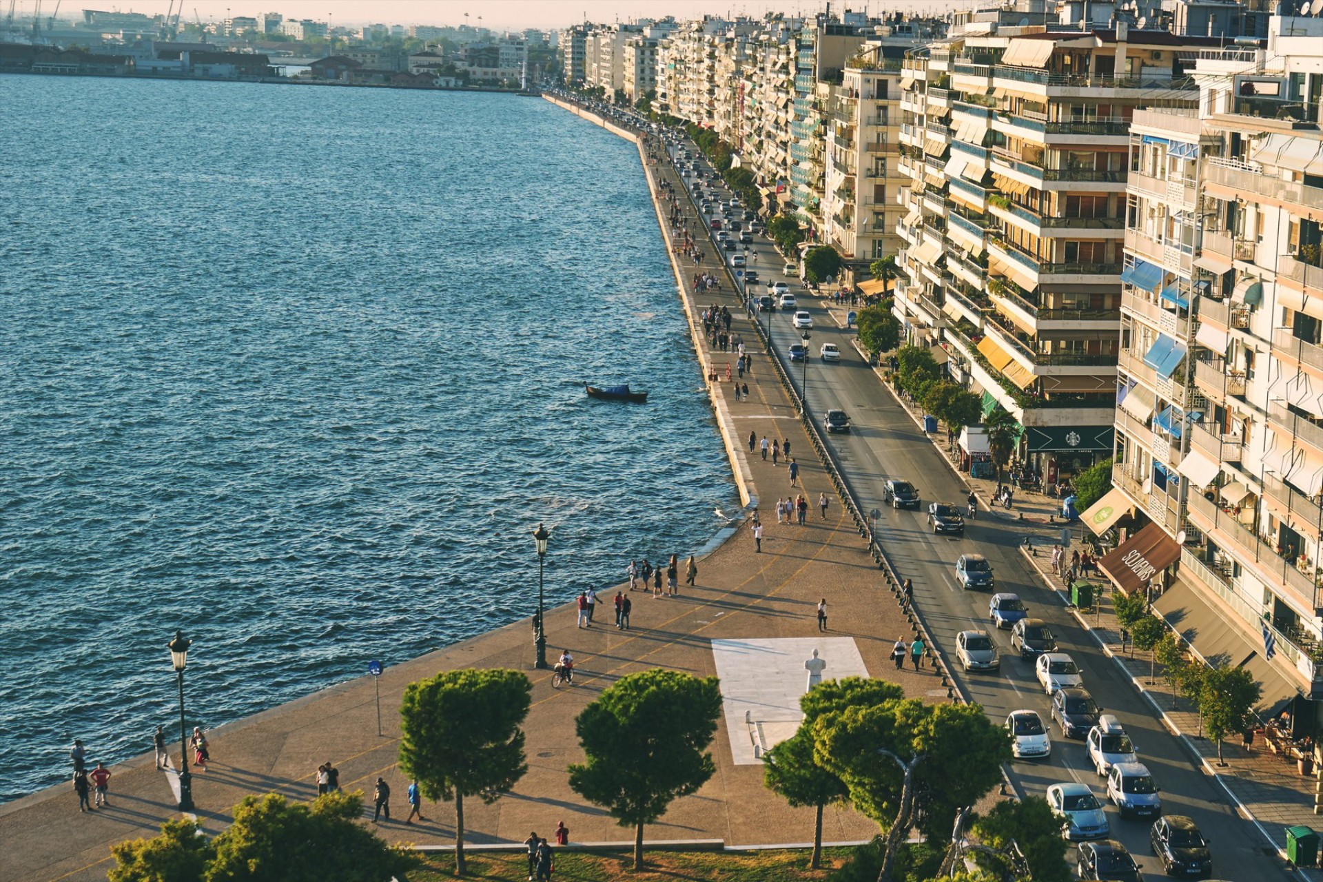 Θεσσαλονίκη: Πώς μπορείς να παρκάρεις δωρεάν – Όλα τα δικαιολογητικά