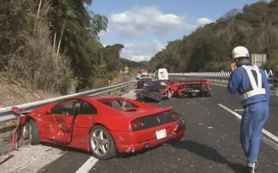 Το ακριβότερο τρακάρισμα ever με 8 Ferrari και μια Lamborghini - Η ασφαλιστική τρελάθηκε!