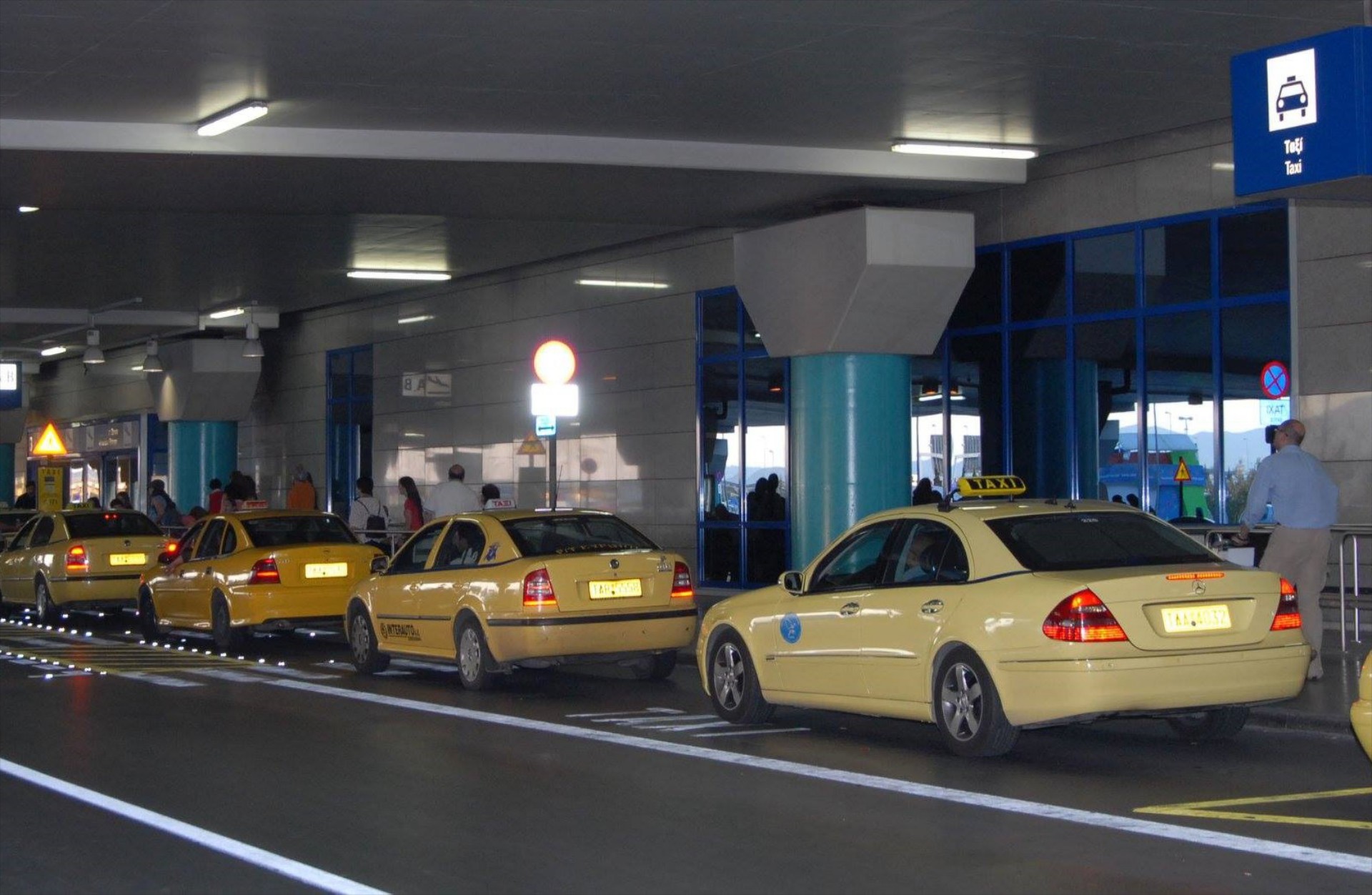 Ελλάδα: Τεράστια αλλαγή στα ΤΑΞΙ – Πότε το πρόστιμο θα φθάνει τα 1.000 ευρώ