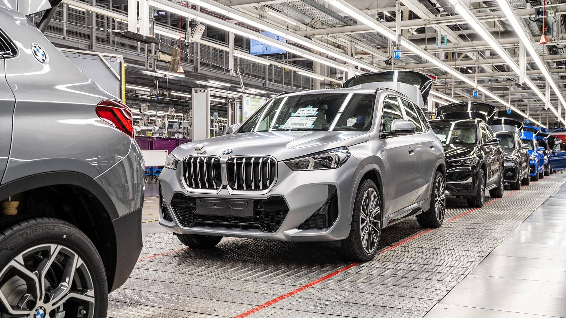 Τι νέο ετοιμάζει η BMW; Ξεκινά από τη BMW X1