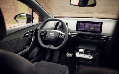 Το MG των 204 ίππων που καίει 3,2 ευρώ στα 100 km - Τιμή στην Ελλάδα