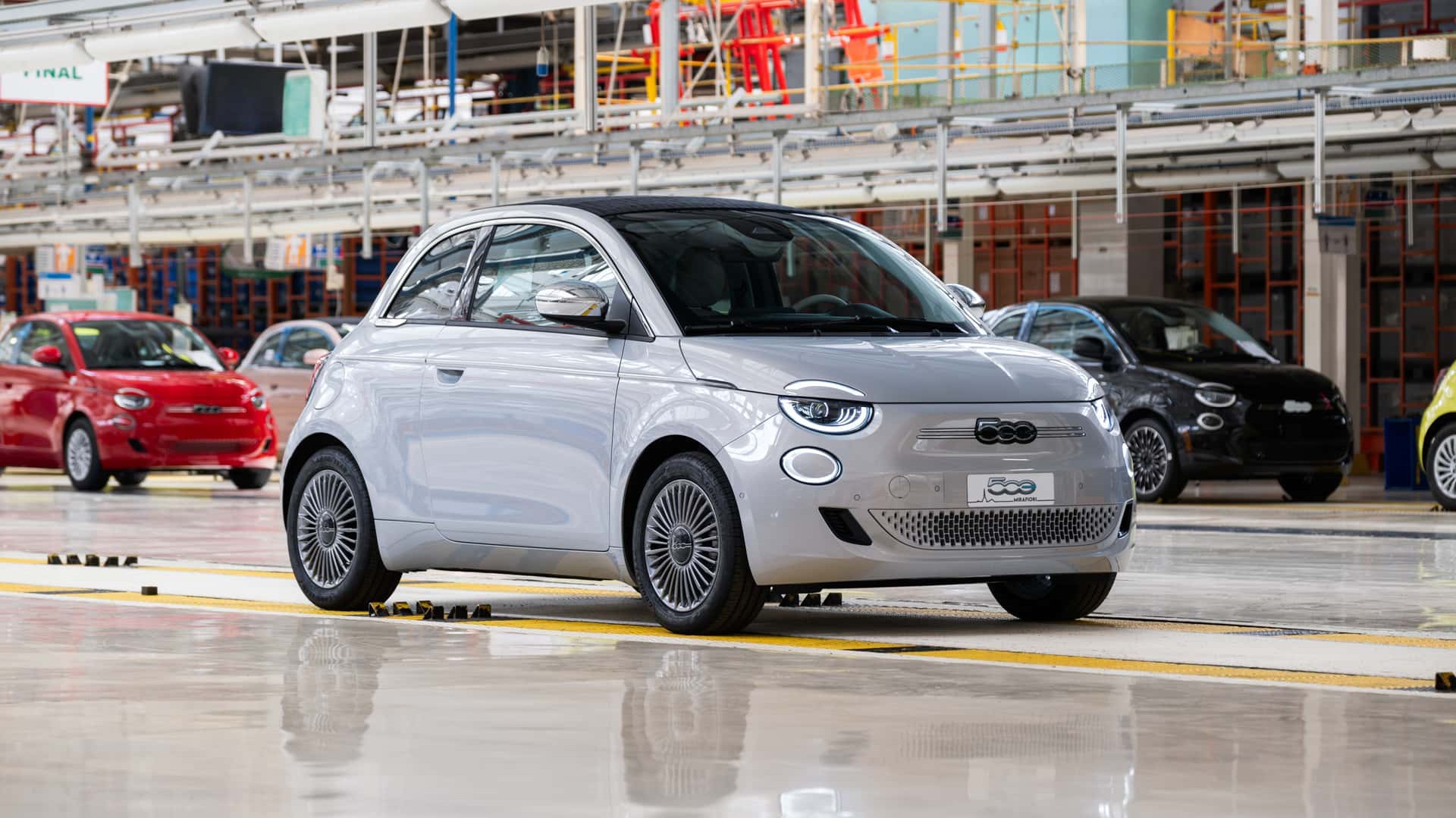 Νέα διακοπή στην παραγωγή του FIAT 500e - Τι αποφάσισε η Stellantis