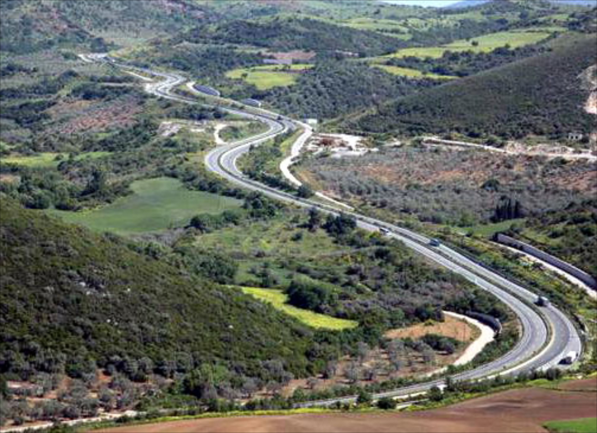 Νέοι έλεγχοι στην κοιλάδα των Τεμπών