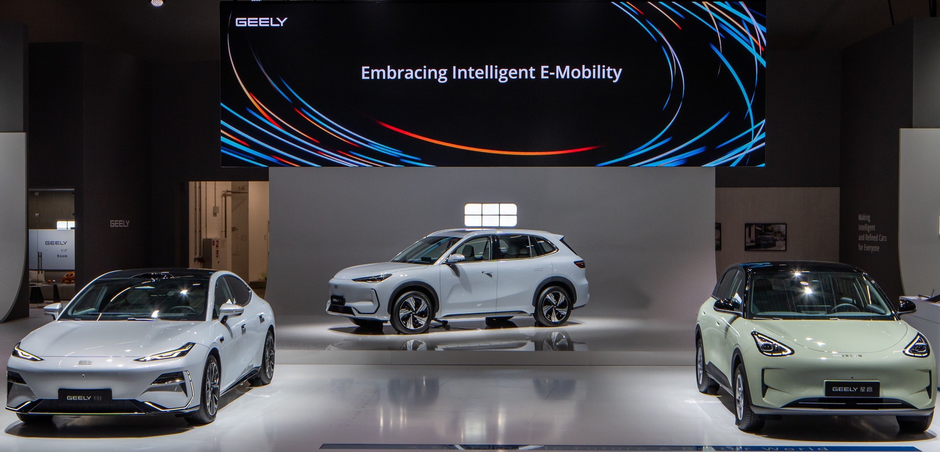 Είναι επίσημο: Η Geely έρχεται Ελλάδα – Αυτό είναι το πρώτο αυτοκίνητο