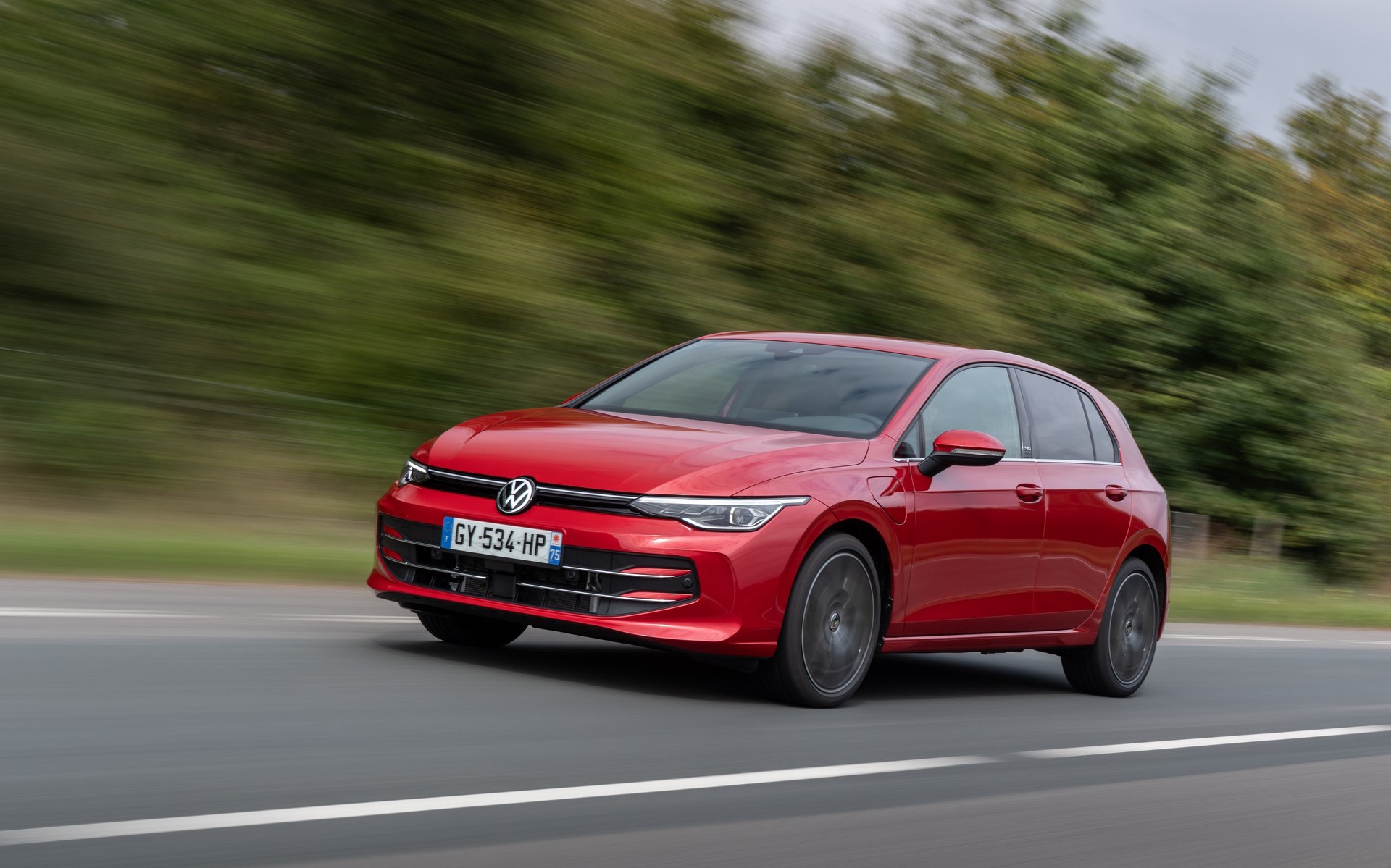 Το Volkswagen Golf που συμφέρει - Δεν πληρώνει τέλη κυκλοφορίας και καίει 5,3 lt στα 100 km