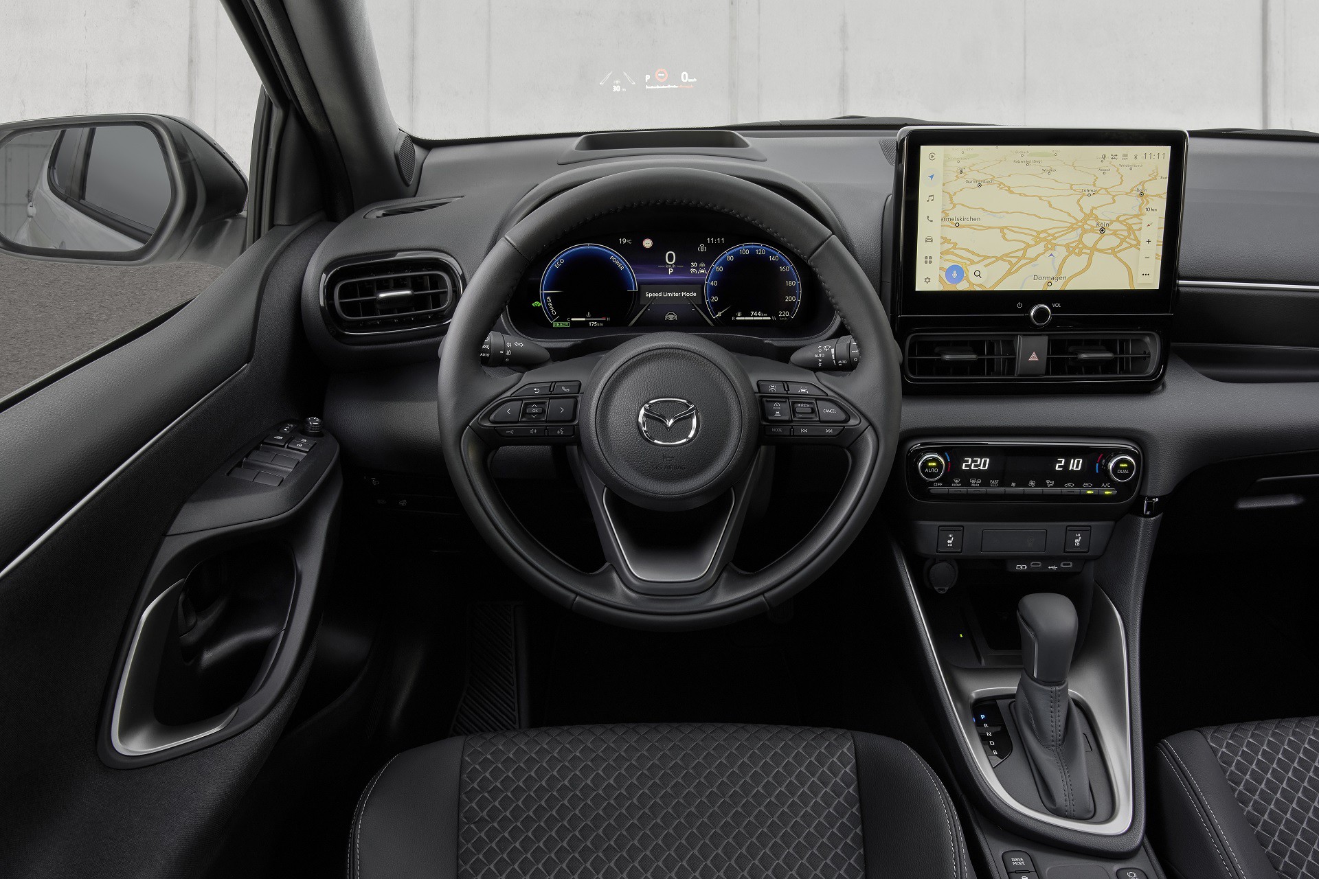 Ετοιμοπαράδοτο στα 19.900 ευρώ το υβριδικό Mazda που καίει 3,8 lt/100km – Είναι No1 σε πωλήσεις