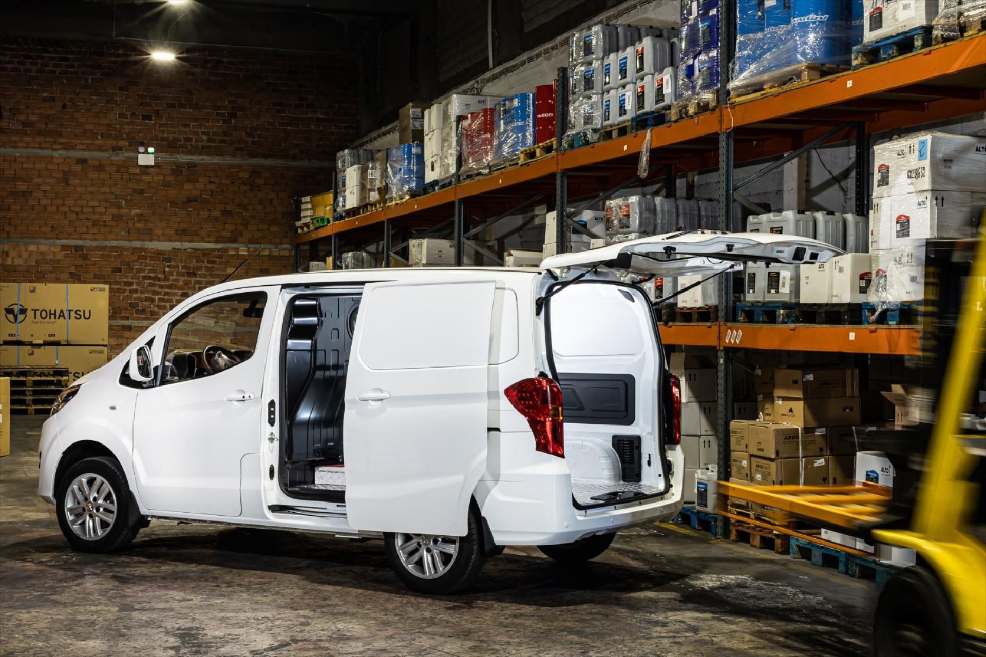 To κινεζικό ηλεκτρικό βαν που δεν εμφάνισε κανένα πρόβλημα – Έχουν πουληθεί 100 στην Ελλάδα