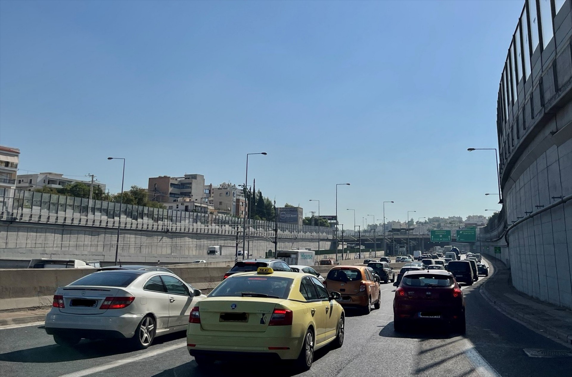 Λήγει η προθεσμία για τα τέλη κυκλοφορίας 2025 - Οι 4 τρόποι πληρωμής! 