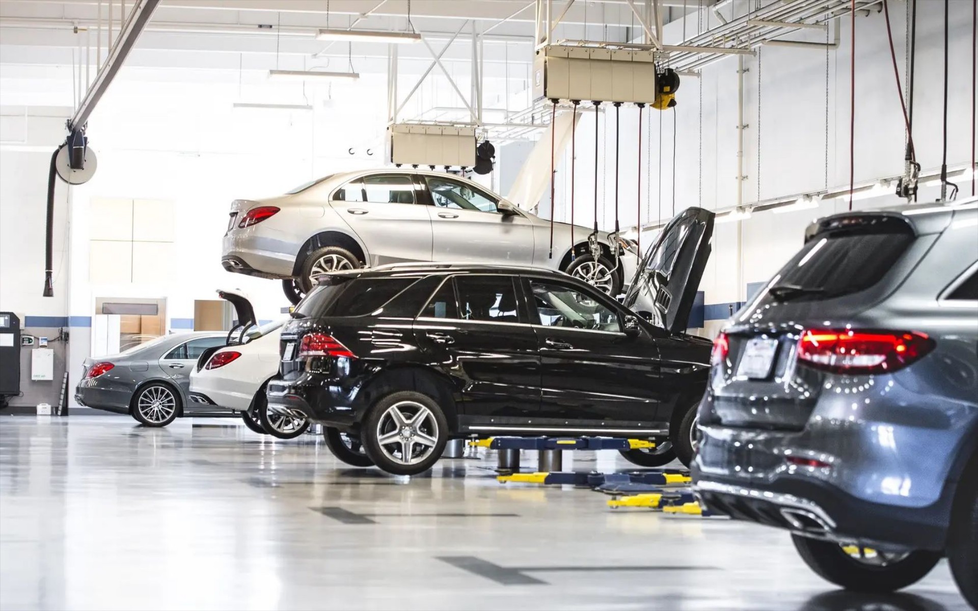 Όλες οι αντιπροσωπείες Mercedes στην Ελλάδα - Πόσες είναι, πού βρίσκονται