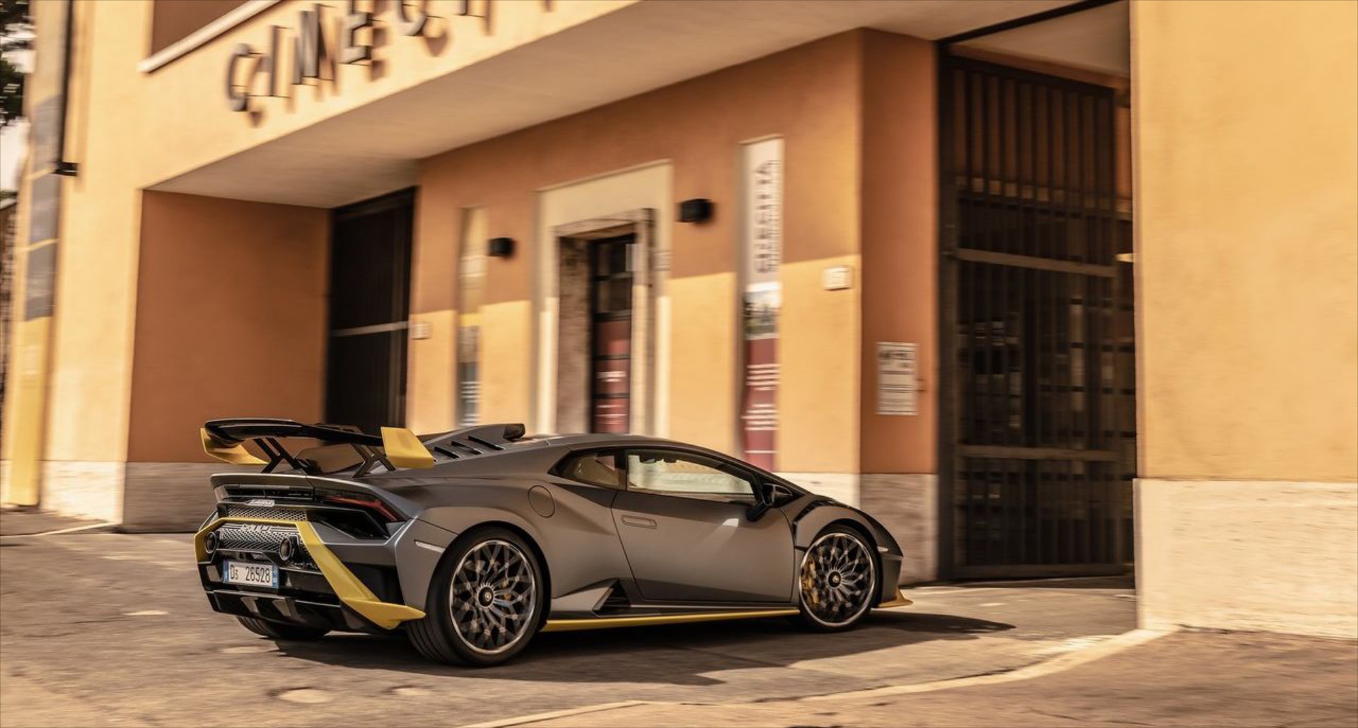 Έκλεψαν Lamborghini Huracan STO από τον καναπέ του σπιτιού τους - Το μεγάλο κόλπο
