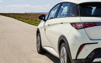 Ρεκόρ πωλήσεων για τα ηλεκτρικά αυτοκίνητα στην Ελλάδα – Εντυπωσιακά νούμερα