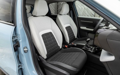 Υβριδικό, αυτόματο και με εκπληκτικά καθίσματα - Ποιο αυτοκίνητο είναι;