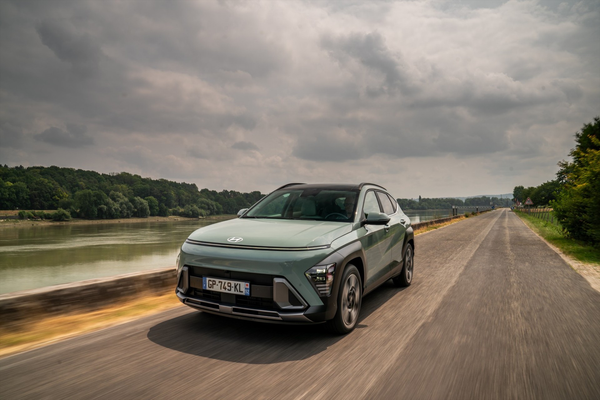 Έριξε την τιμή του υβριδικού Kona η Hyundai – Φθηνότερο 4.100 ευρώ
