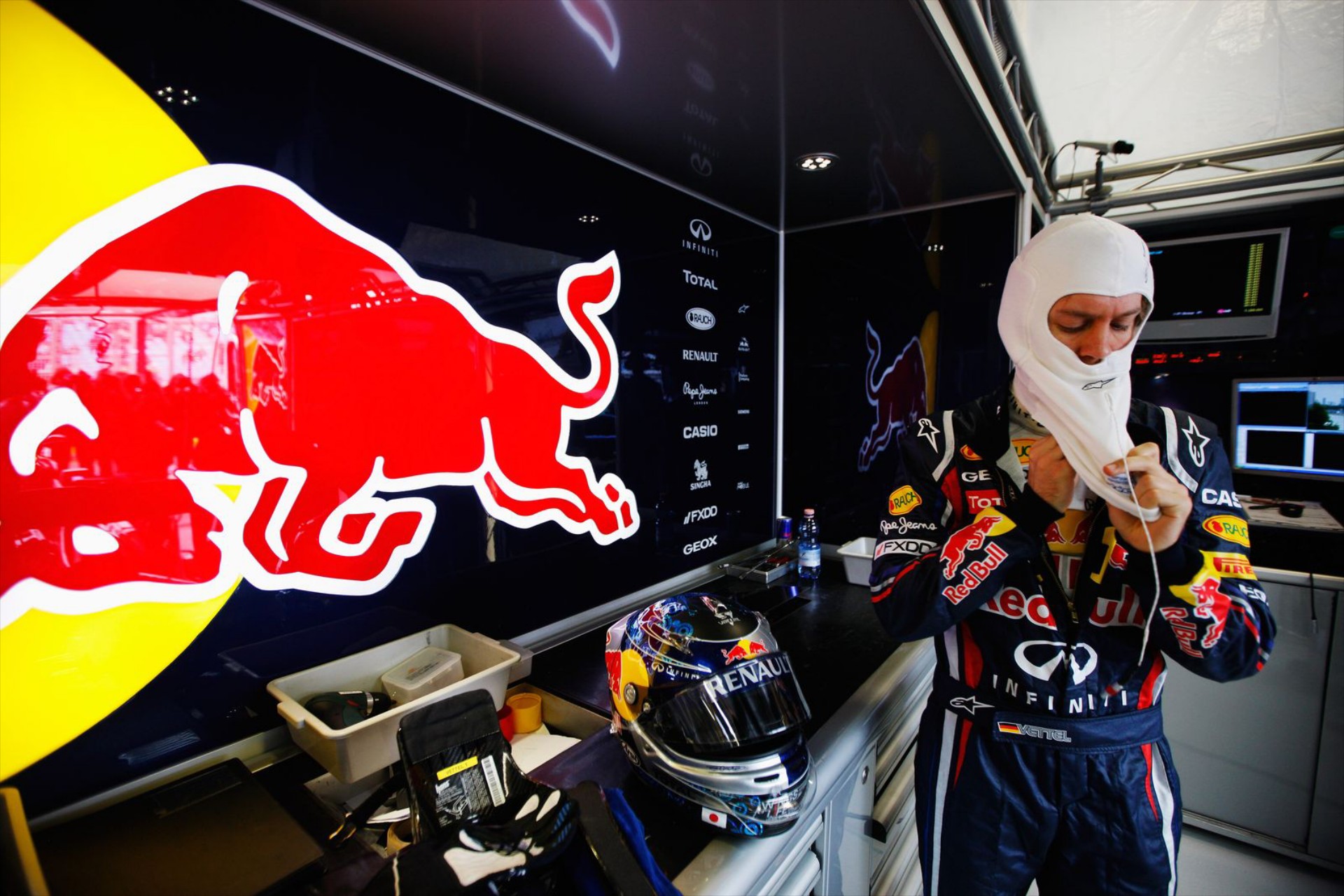 F1: Ρίχνει τους τόνους ο Horner για τον Hamilton