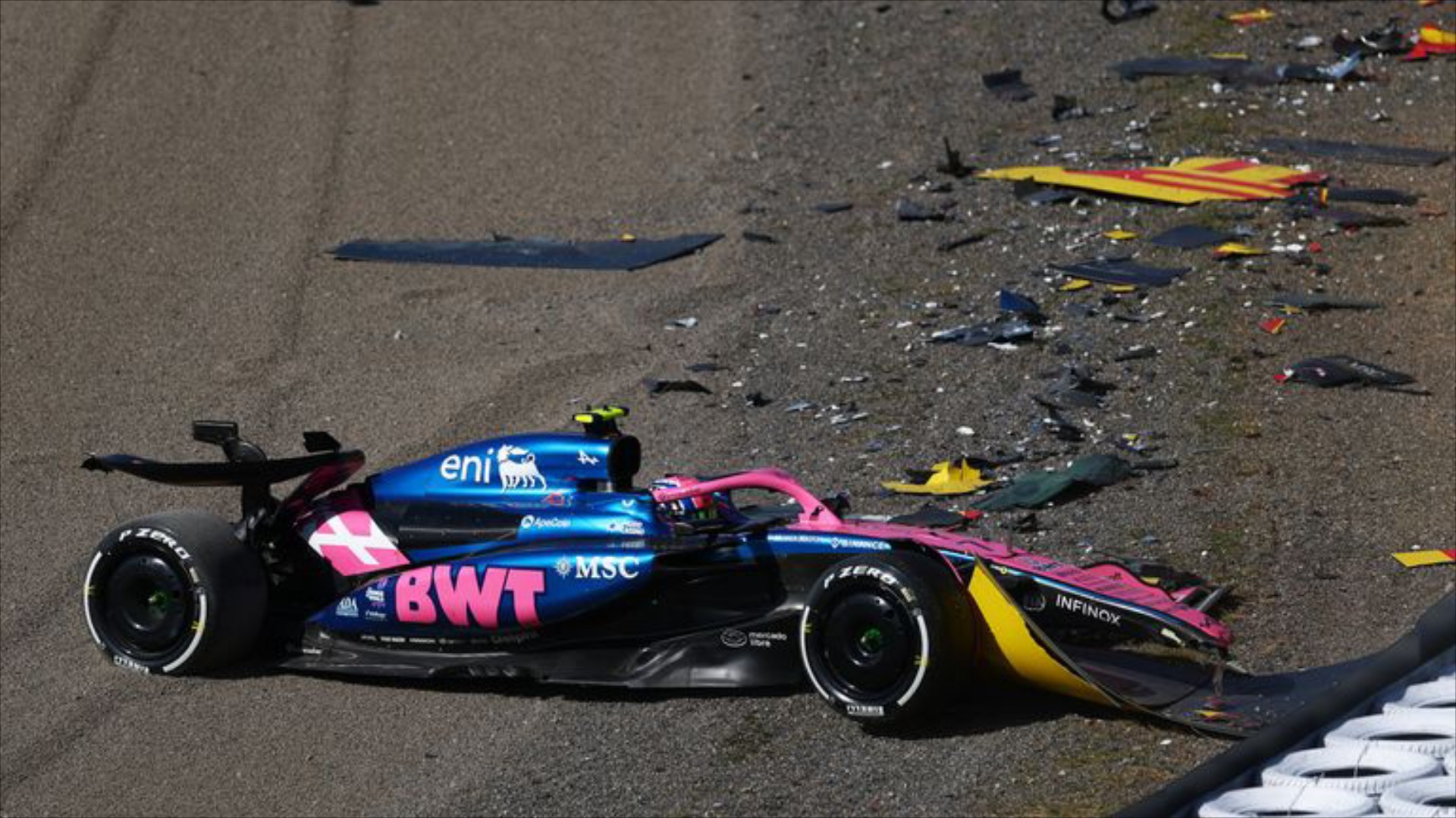 Σοκαριστικό ατύχημα στην F1 – Χτύπησε στις μπαριέρες με 320 km/h [video]