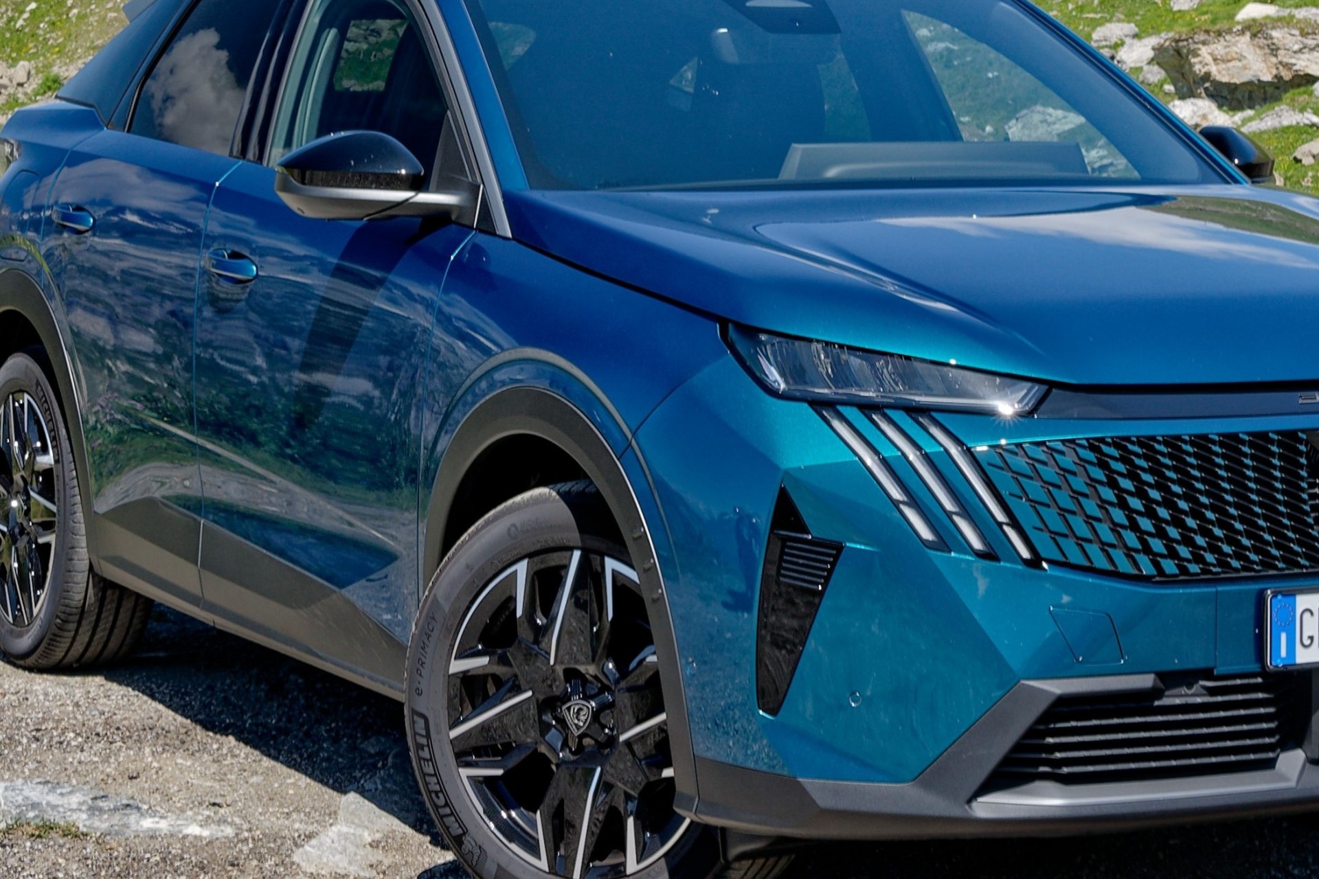 Σε νέα τιμή το πιο όμορφο SUV της Peugeot – Με 5 χρόνια εγγύηση και ετοιμοπαράδοτο