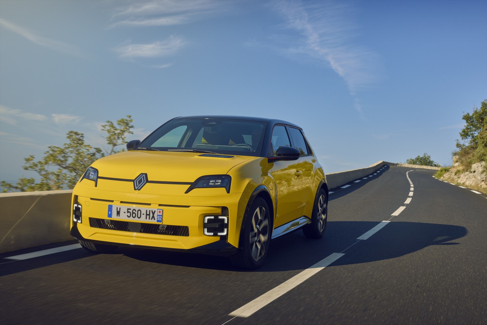 Ήρθε στην Ελλάδα το νέο Renault 5 – Αυτές είναι οι τιμές 