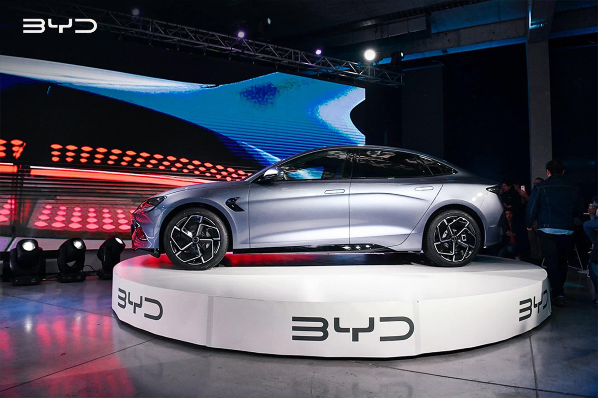 Τελειώνει τον ανταγωνισμό η BYD - Τα νέα ηλεκτρικά φορτίζουν σε 5 λεπτά