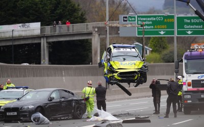 20χρονος οδηγός BMW τράκαρε 5 περιπολικά – Έστειλε στο νοσοκομείο 7 αστυνομικούς [video] 