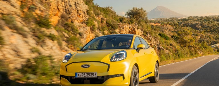 Ford Puma Gen-E: Το B-SUV της Ford που χωράει τα πάντα - Καίει πραγματικά 2,62 ευρώ στα 100 km! 