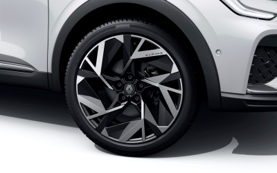 Το υβριδικό SUV της Renault με 1.060 km αυτονομία – Καίει μόλις 4,7 lt/100 km