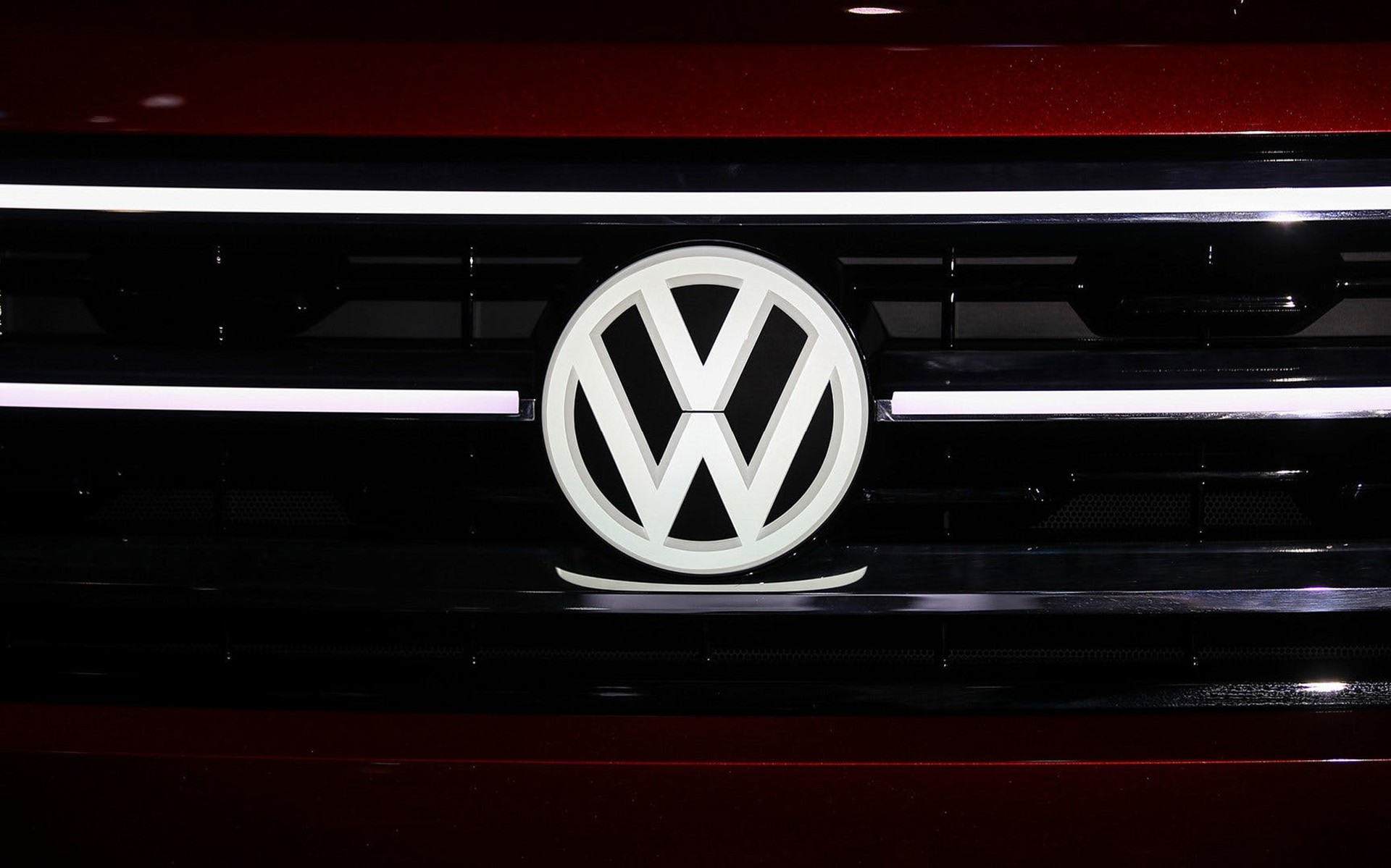 Η Volkswagen ξεπέρασε την Tesla – Πώς τα κατάφερε;