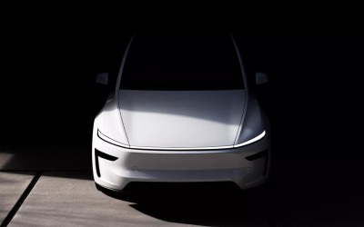 Σε τρομερή τιμή η νέα έκδοση του Tesla Model Y - Πόσο κάνει;