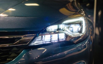 Πόσο κοστίζει να βάλω φώτα LED στο αυτοκίνητο;