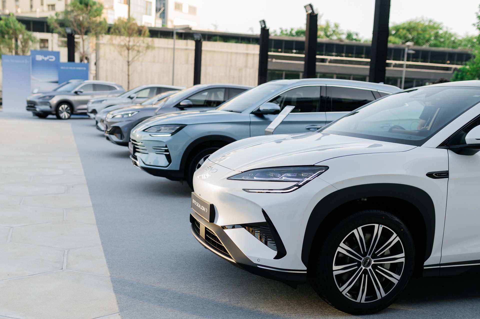 Η BYD σε μια ακόμη ευρωπαϊκή αγορά – Με ελληνικό όμιλο επίσημο διανομέα 