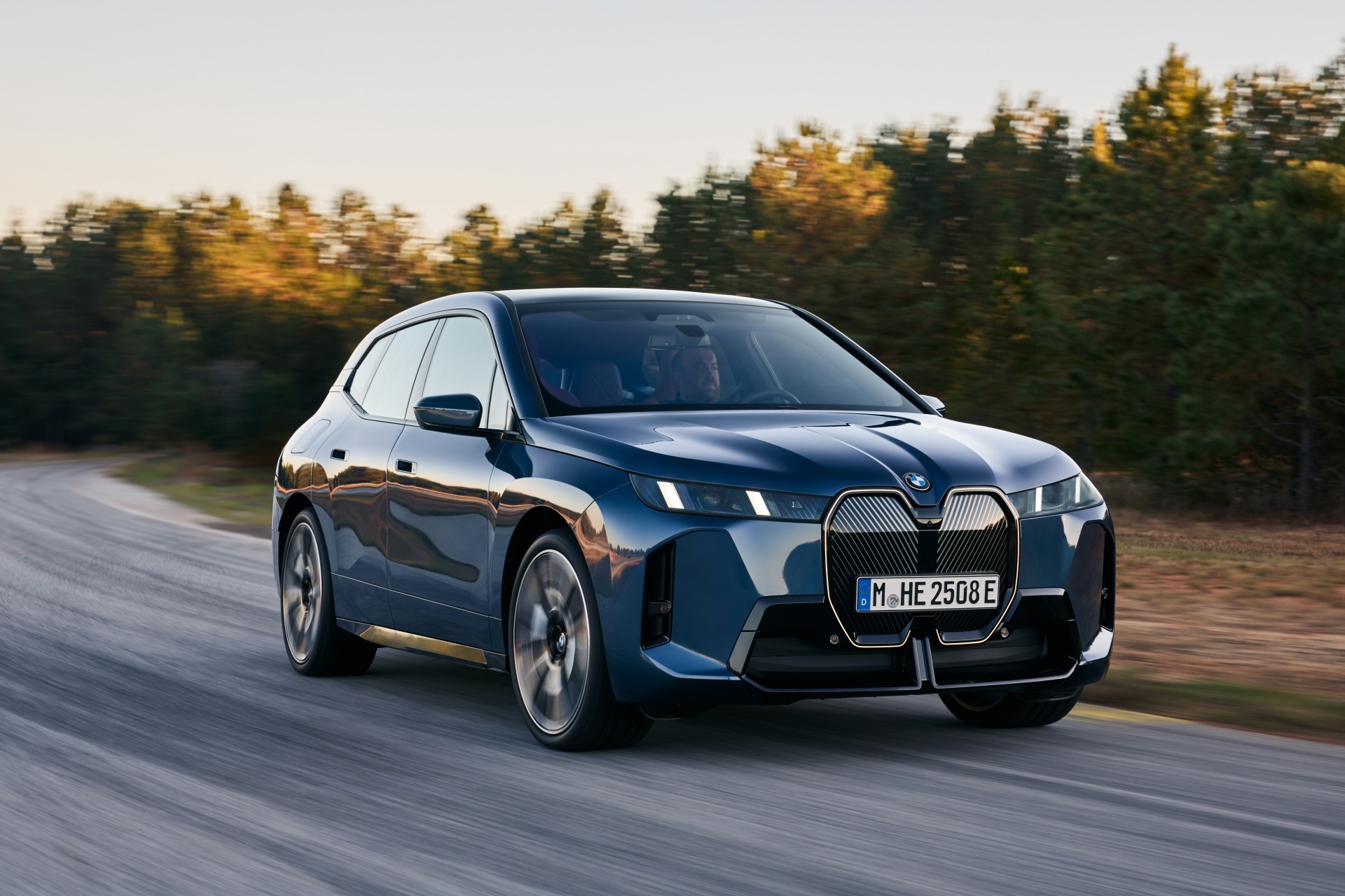 Στην Ελλάδα η νέα BMW iX - Τιμές