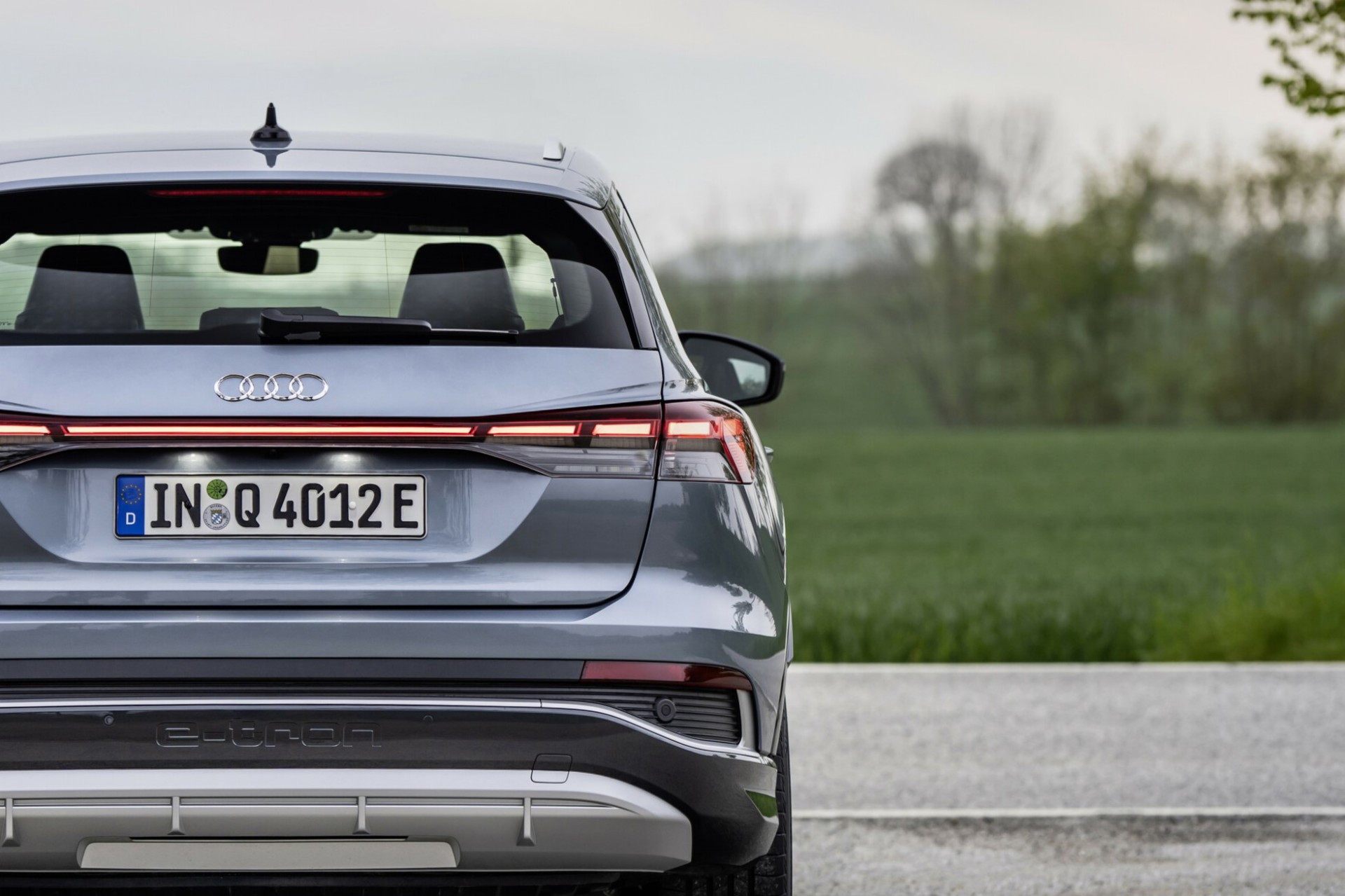 Έπεσε 9.000 ευρώ η τιμή του premium SUV της Audi με τους 286 ίππους