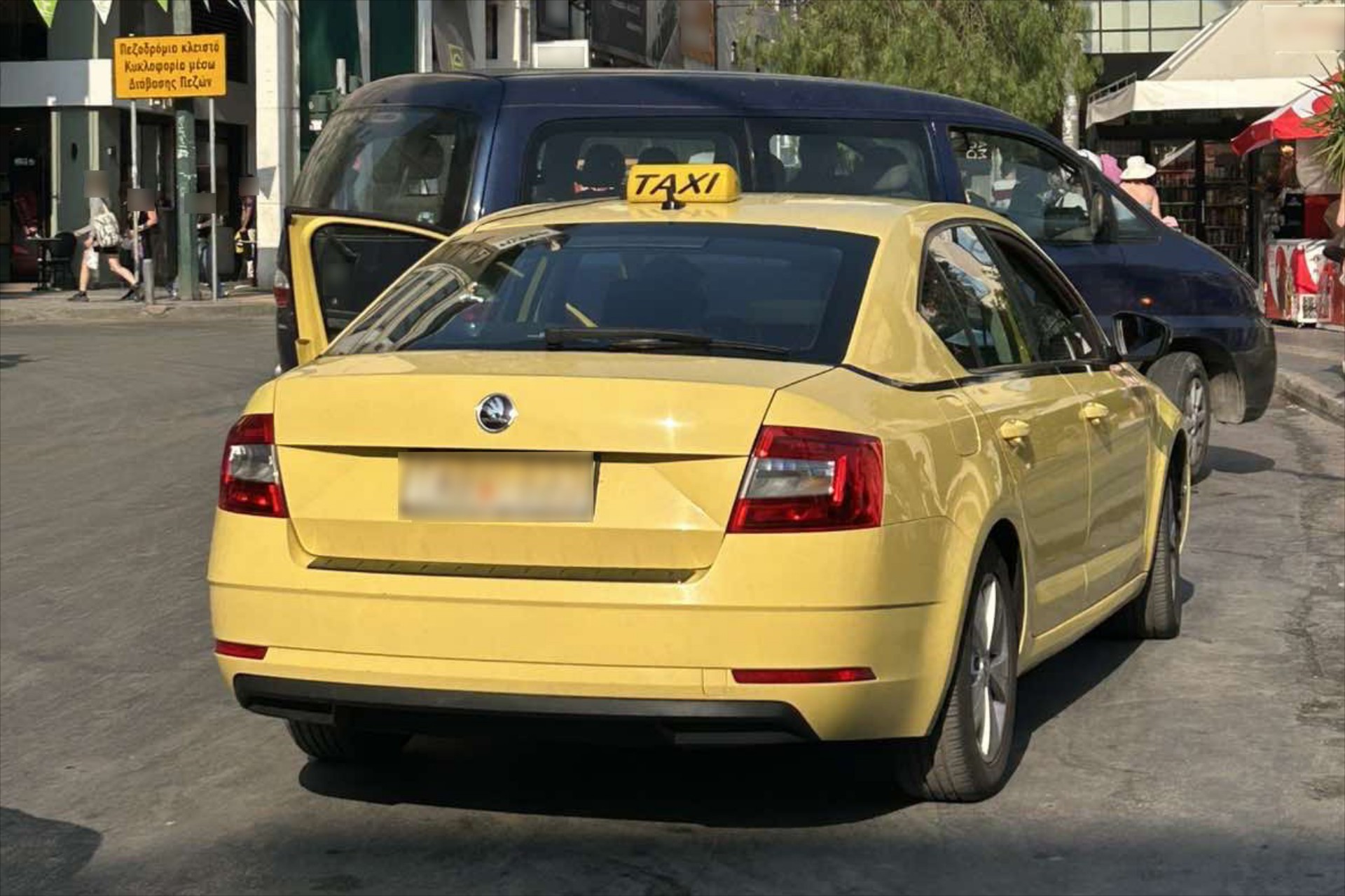 Αστυνομία: Πήρε τις άδειες από 41 οδηγούς Ταξί – Δείτε τι έκαναν