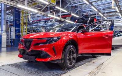 Όλη η Ευρώπη ζητάει το νέο B-SUV της Alfa Romeo – Έφτασε τις 40.000 παραγγελίες
