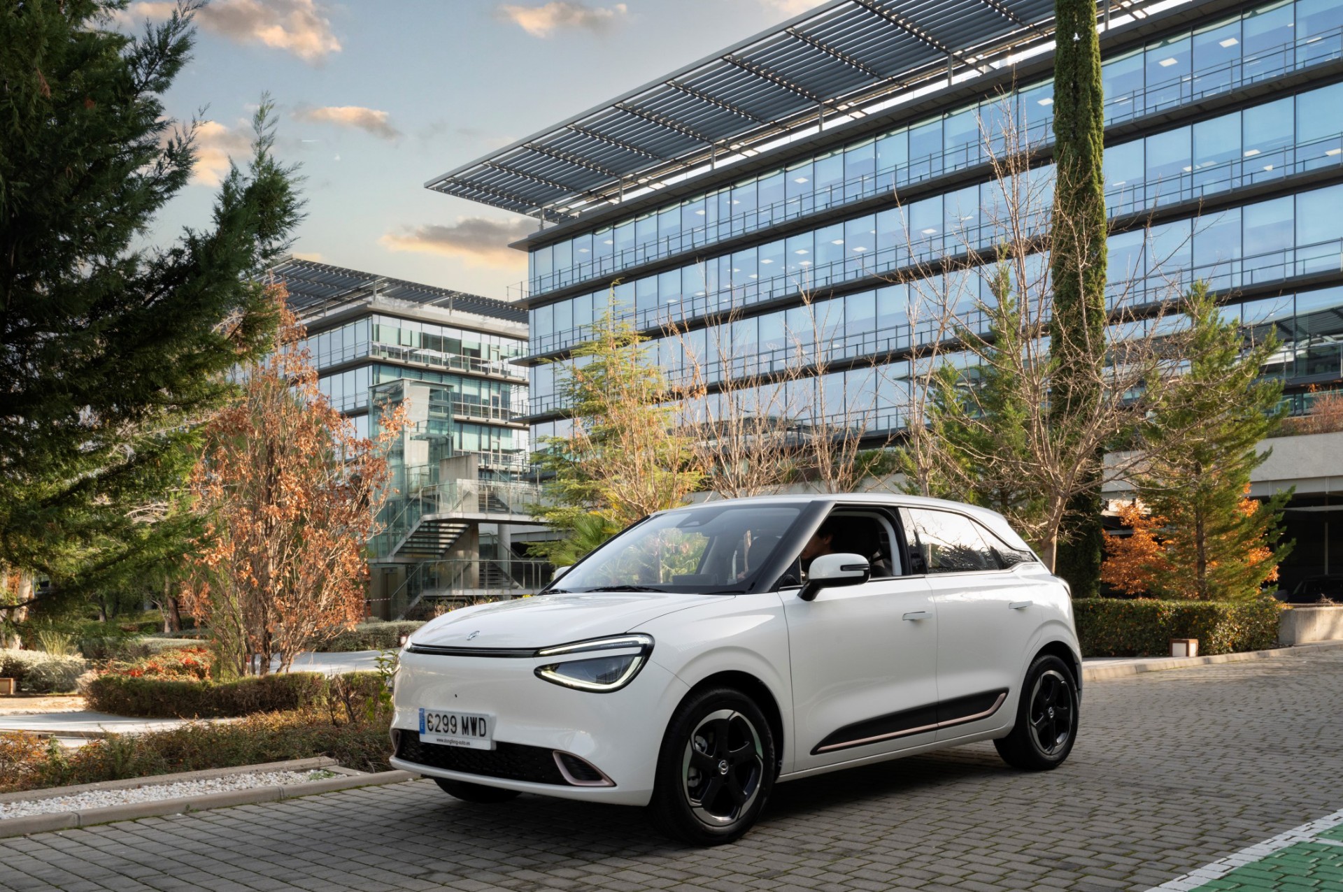 Dongfeng Box: Ήρθε το πρώτο στην Ελλάδα και αυτή είναι η τιμή του – Πού πήρε πινακίδες;