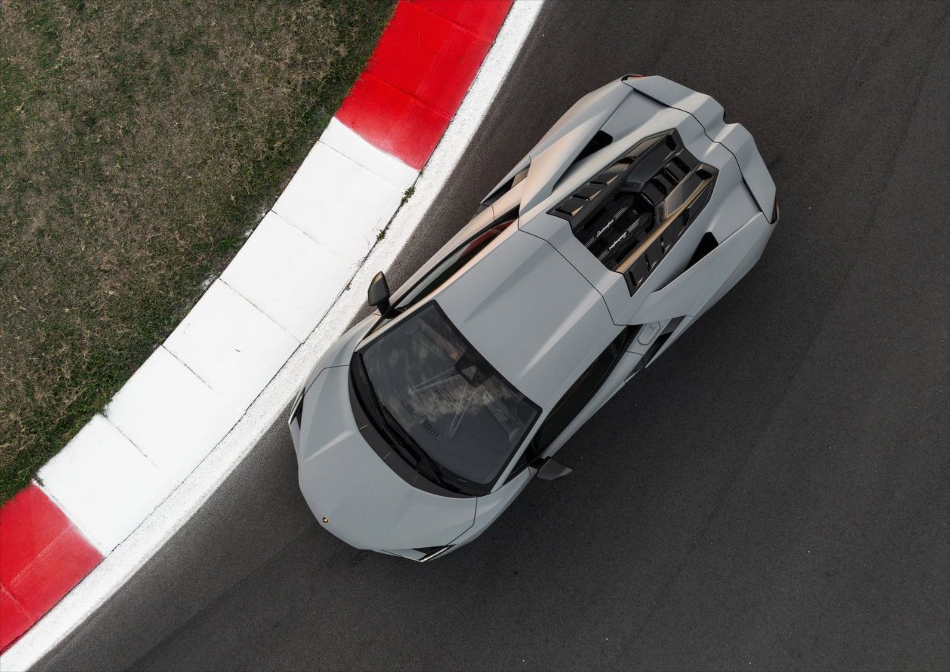 Έρχεται η ισχυρότερη Lamborghini όλων των εποχών – Με όνομα ελληνικό