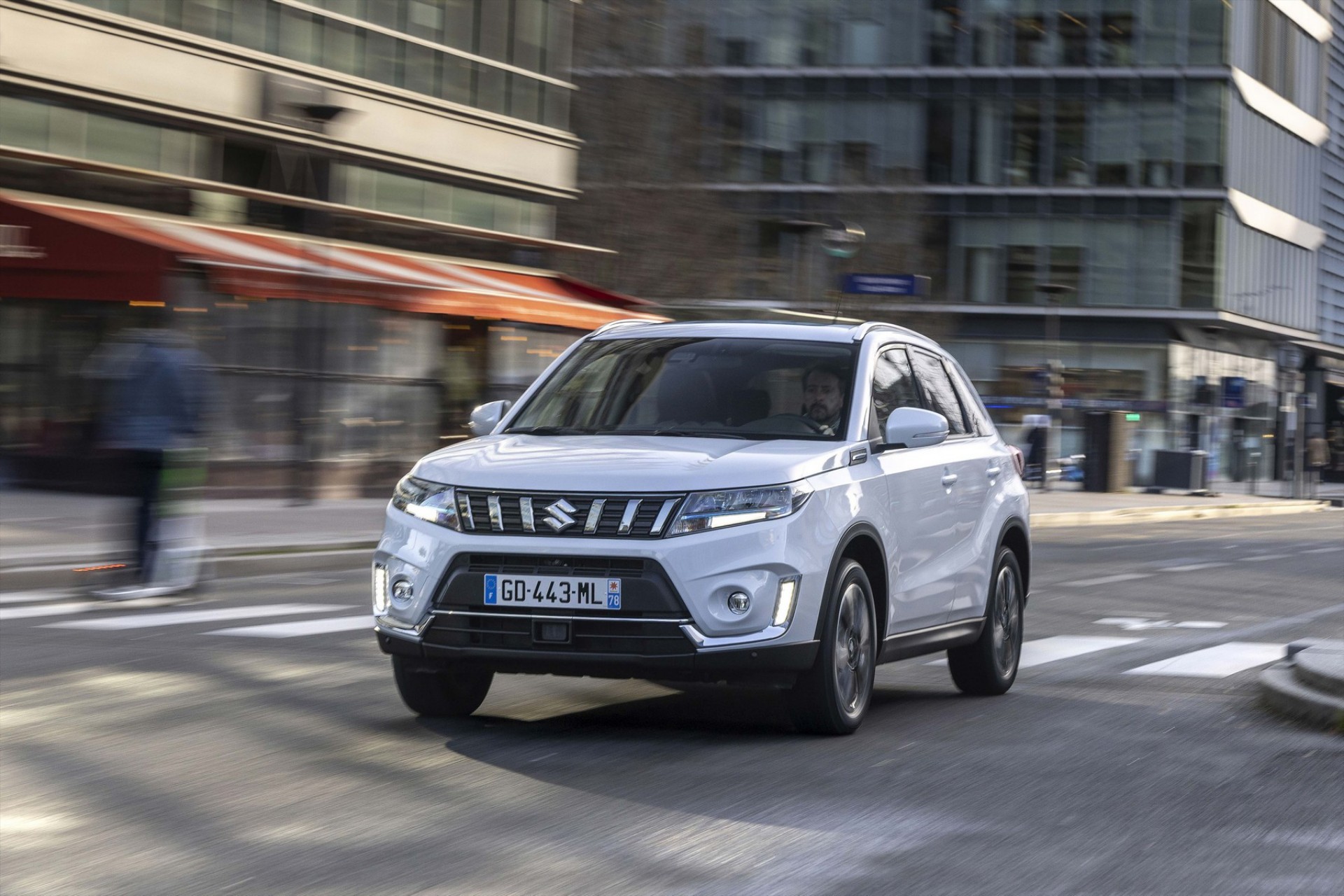 Η προσφορά της Suzuki για όλο το καλοκαίρι – Τι παίρνουν δωρεάν οι πελάτες 
