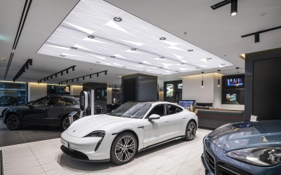 55χρονος μπήκε σε αντιπροσωπεία και αγόρασε Porsche 911 με ψεύτικη ταυτότητα!