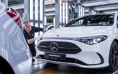 Χαμός με τη νέα Mercedes - To εργοστάσιο δεν ανταπεξέρχεται στη ζήτηση