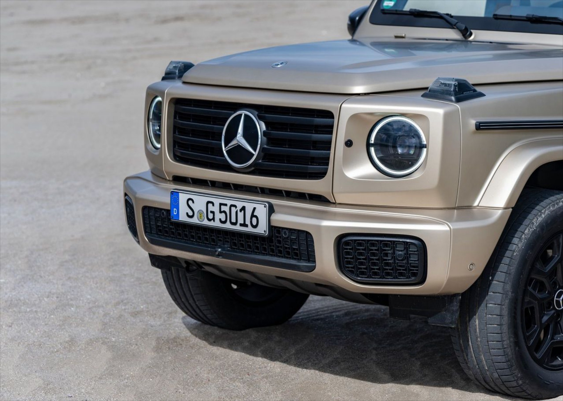 Σπάει ταμεία η Mercedes των 186.000 ευρώ - Έφτασε τις 600.000 πωλήσεις 