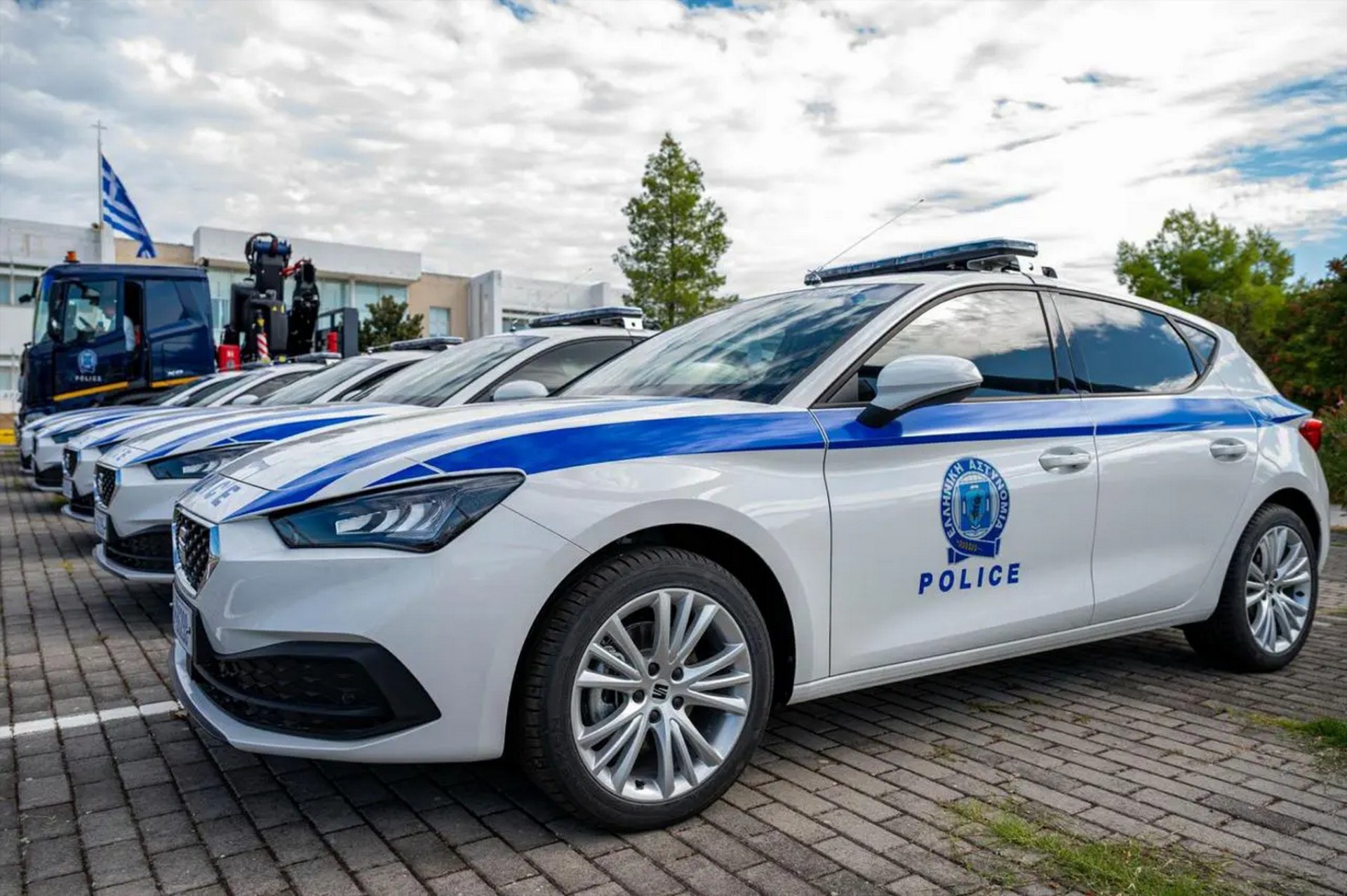 Γέμισε περιπολικά και μοτοσυκλέτες η Αστυνομία – Αυτές τις μάρκες επέλεξε