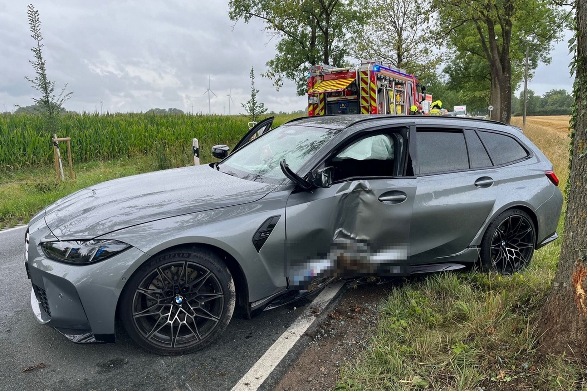 21χρονος πήρε τη BMW M3 Touring για test drive – Την έριξε σε δέντρο